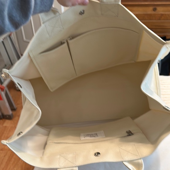 Quilted Koala Beige Tote Bag - Picture 3 of 8